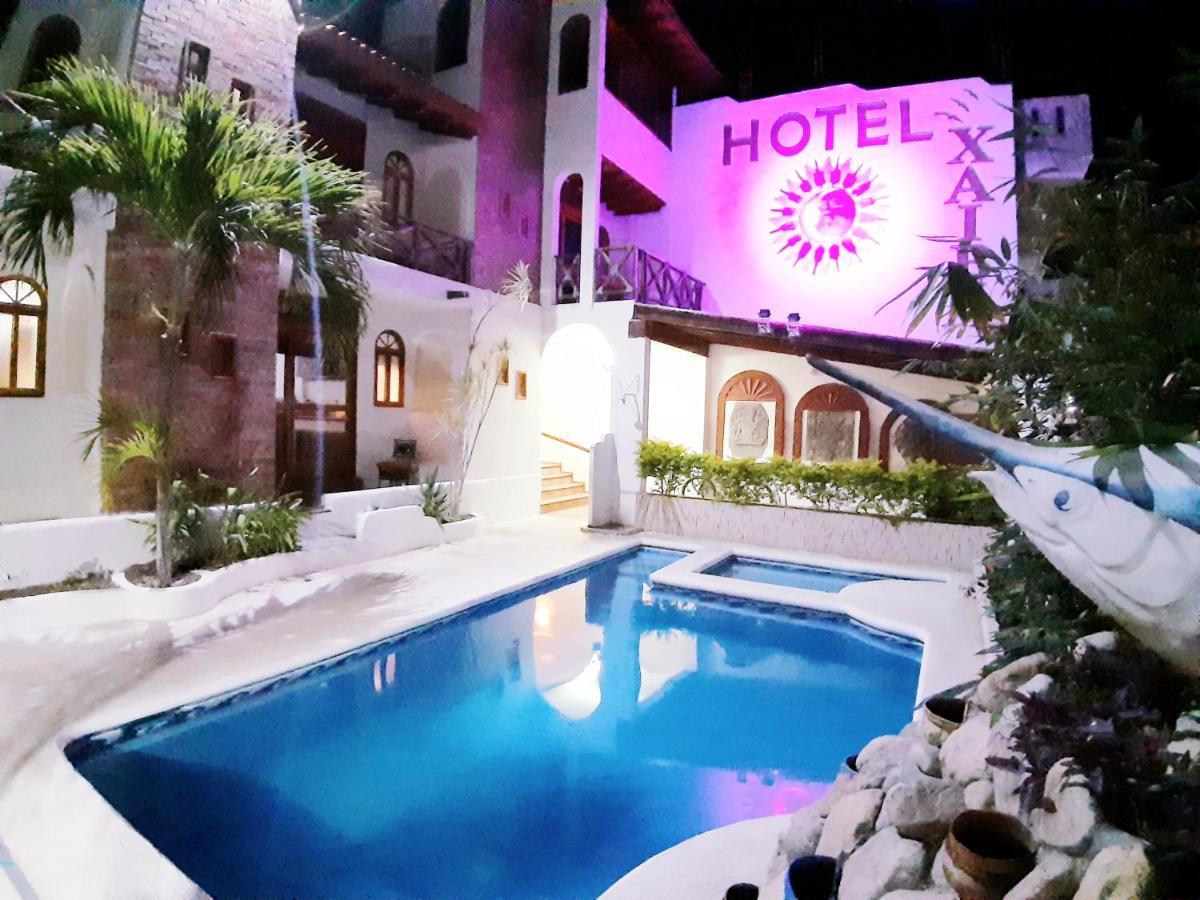Hotel Villas Xaiba ปูแอร์โตเอสกอนดิโด ภายนอก รูปภาพ